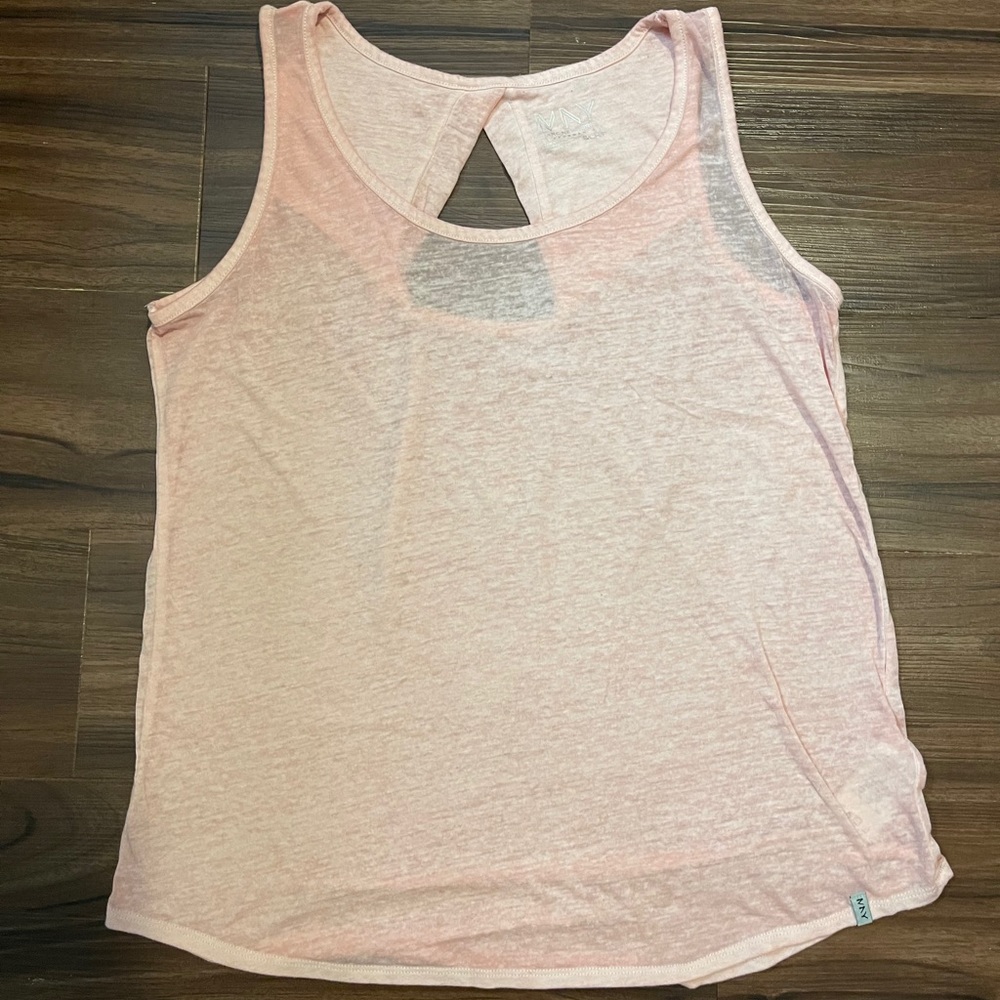 BACK CUTOUT TANK TOP
